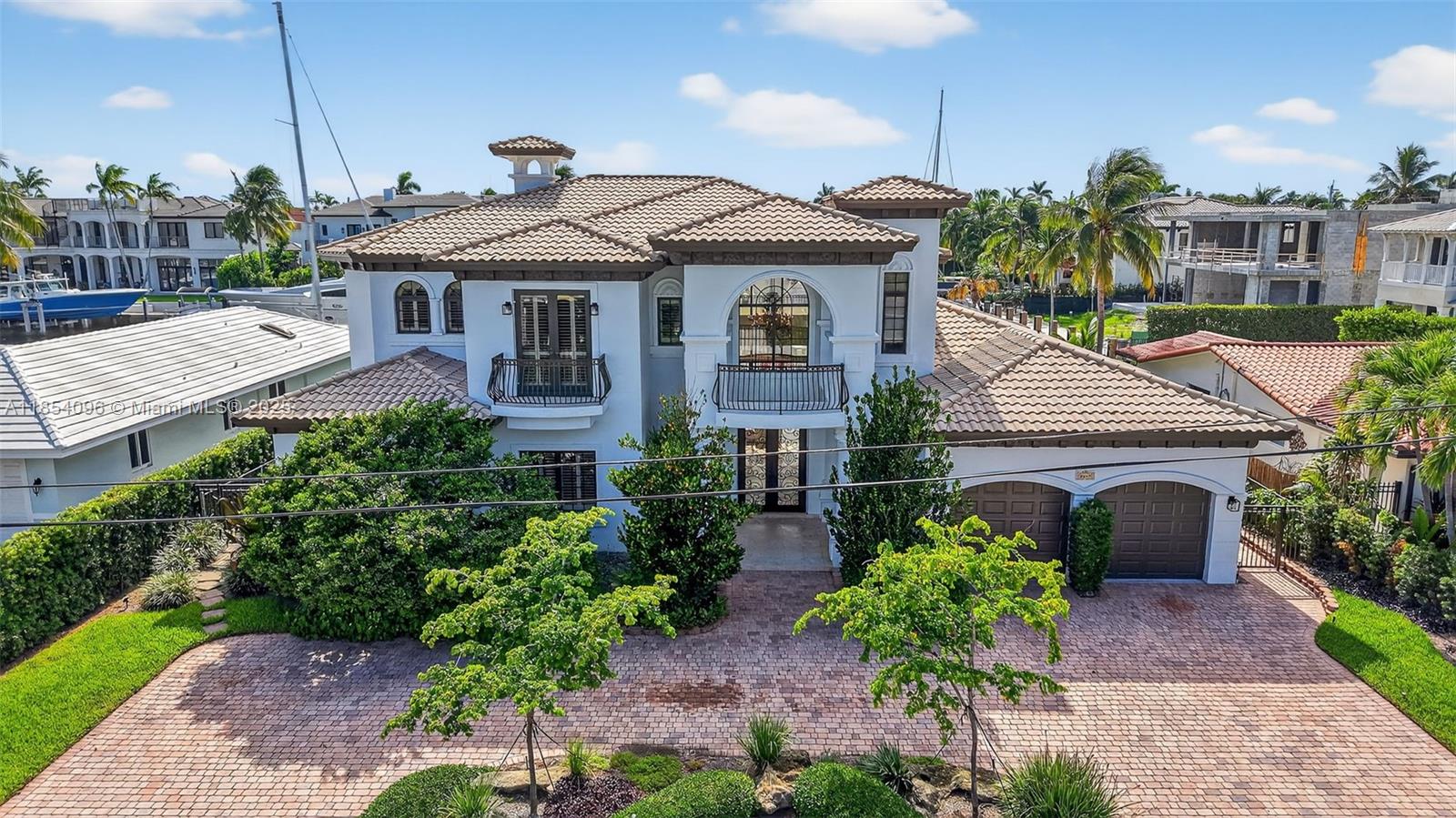 2649 NE 26th Ave Lighthouse Point, FL 33064