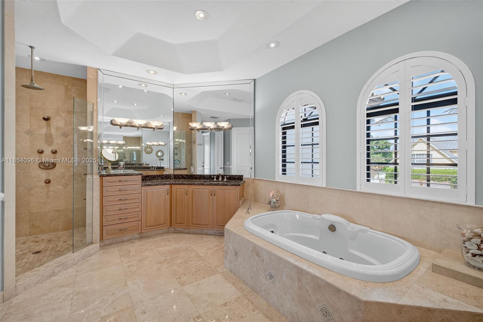 2649 NE 26th Ave Lighthouse Point, FL 33064