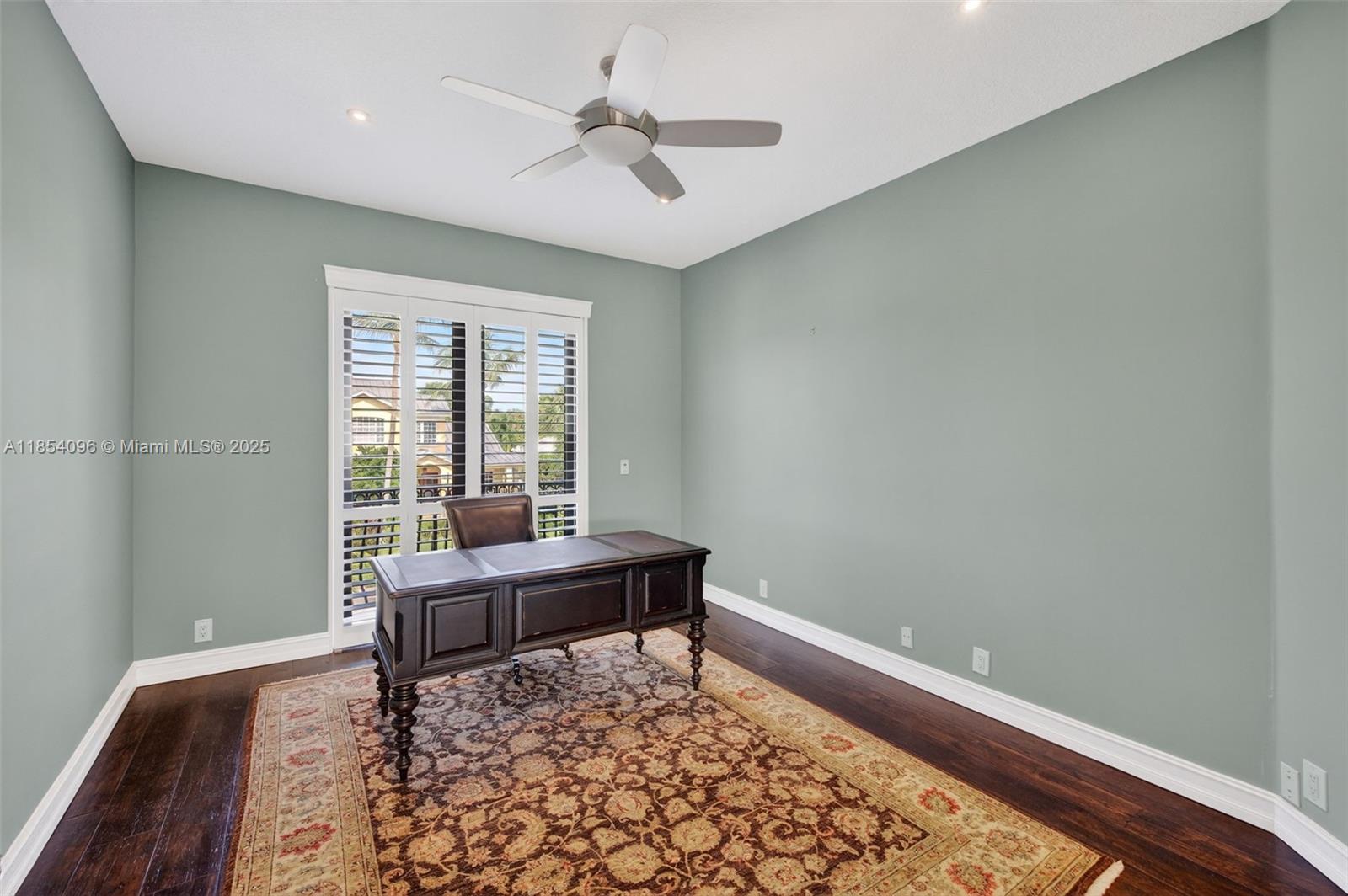 2649 NE 26th Ave Lighthouse Point, FL 33064