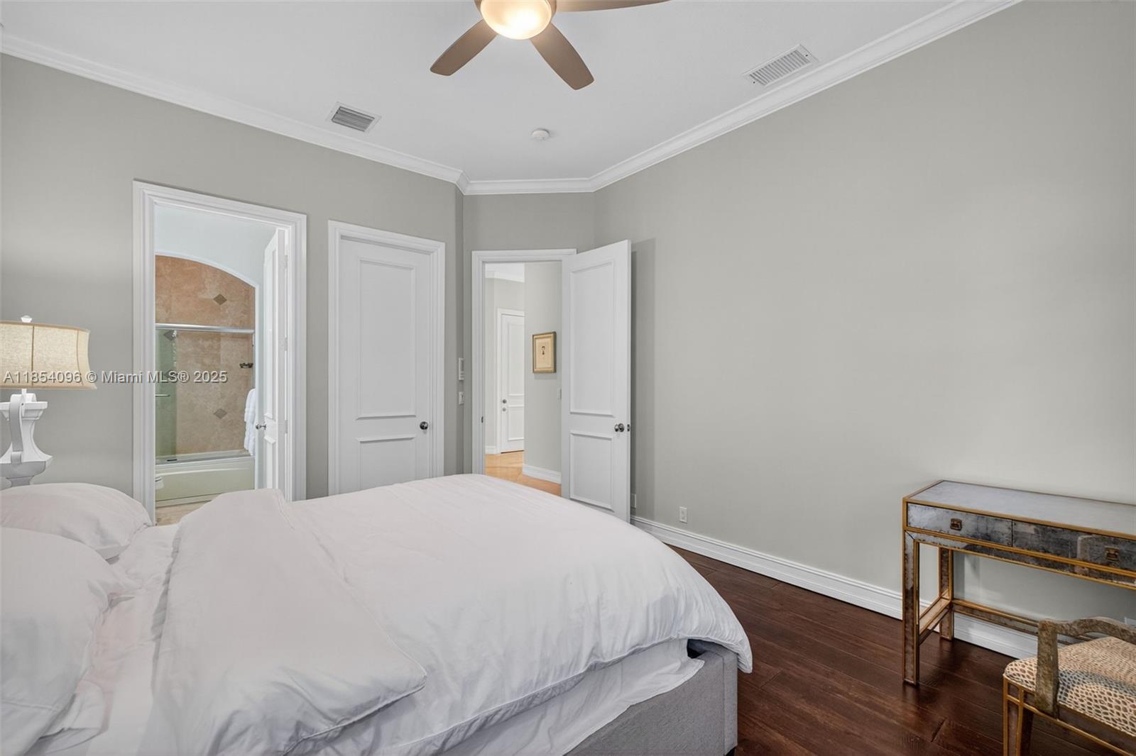 2649 NE 26th Ave Lighthouse Point, FL 33064