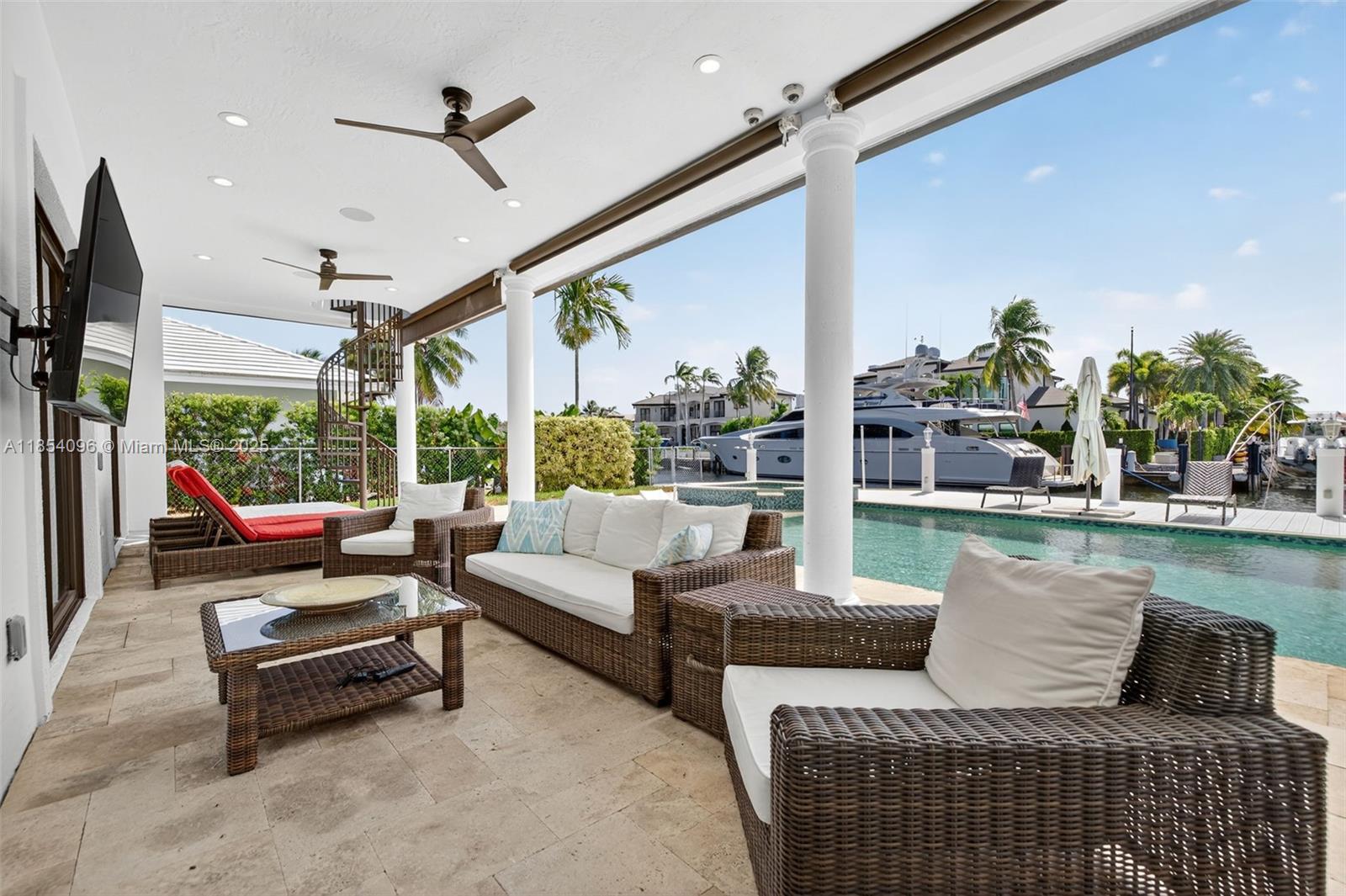 2649 NE 26th Ave Lighthouse Point, FL 33064