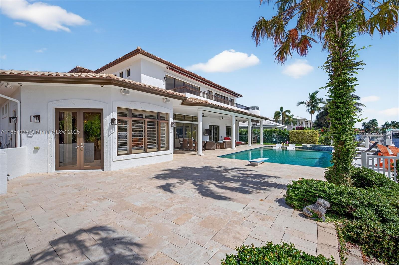 2649 NE 26th Ave Lighthouse Point, FL 33064