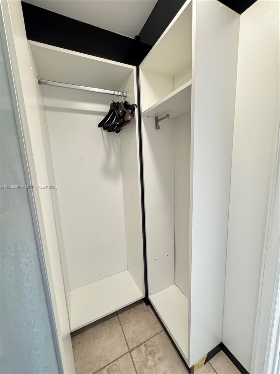 image Arlen House Eest32