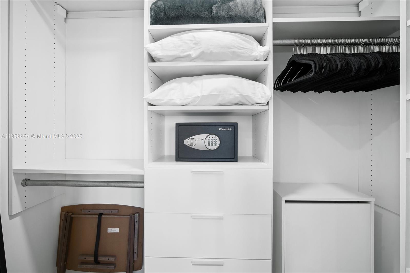 image Brickellhouse10