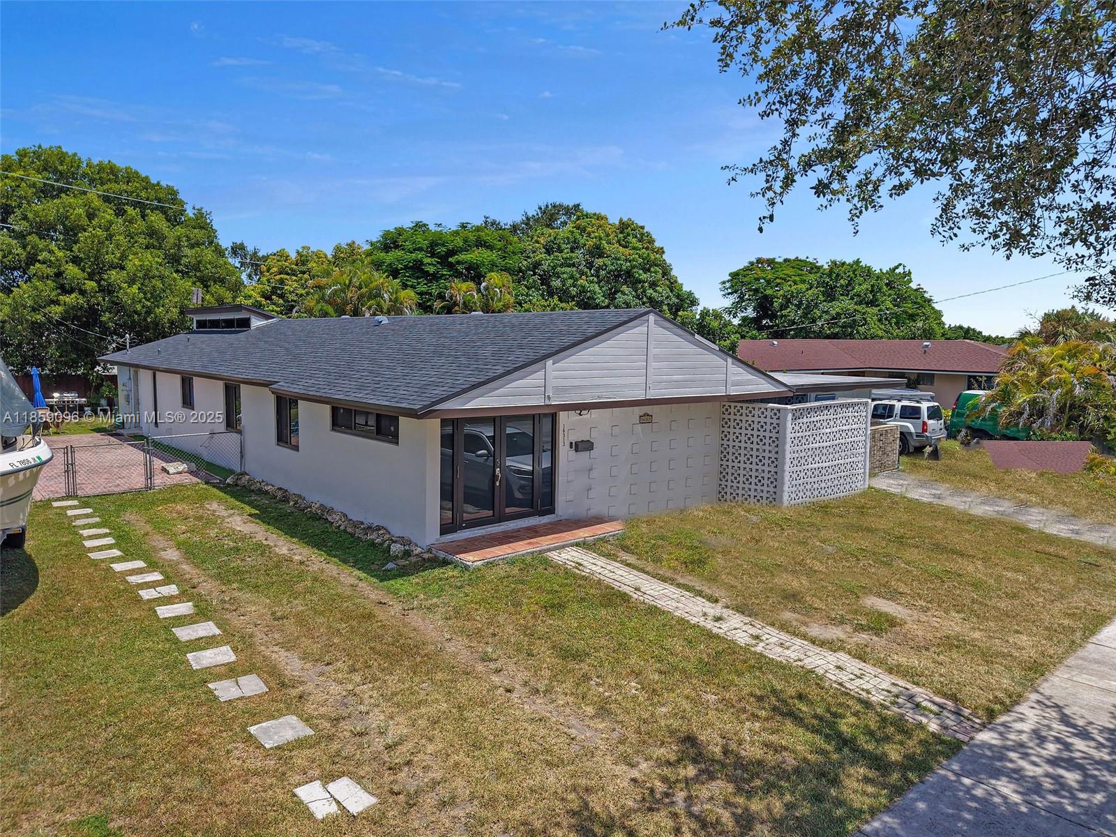16313 SW 99th Pl