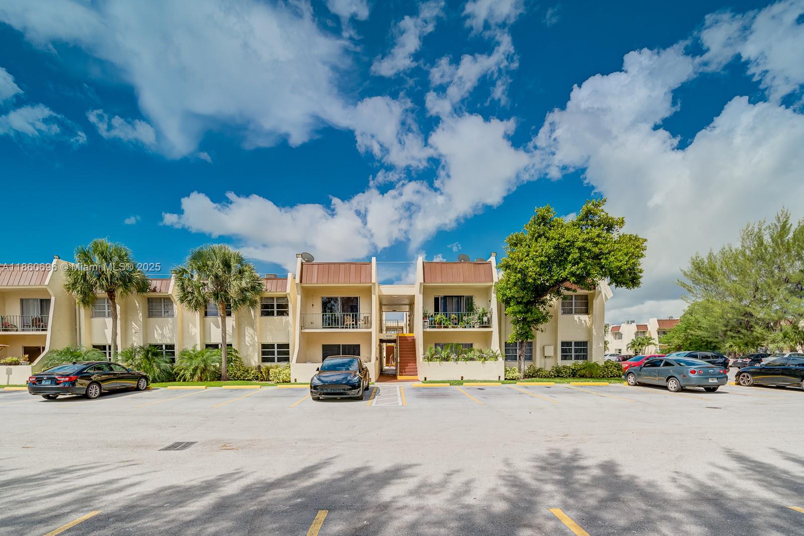 13872 SW 90th Ave #207-FF