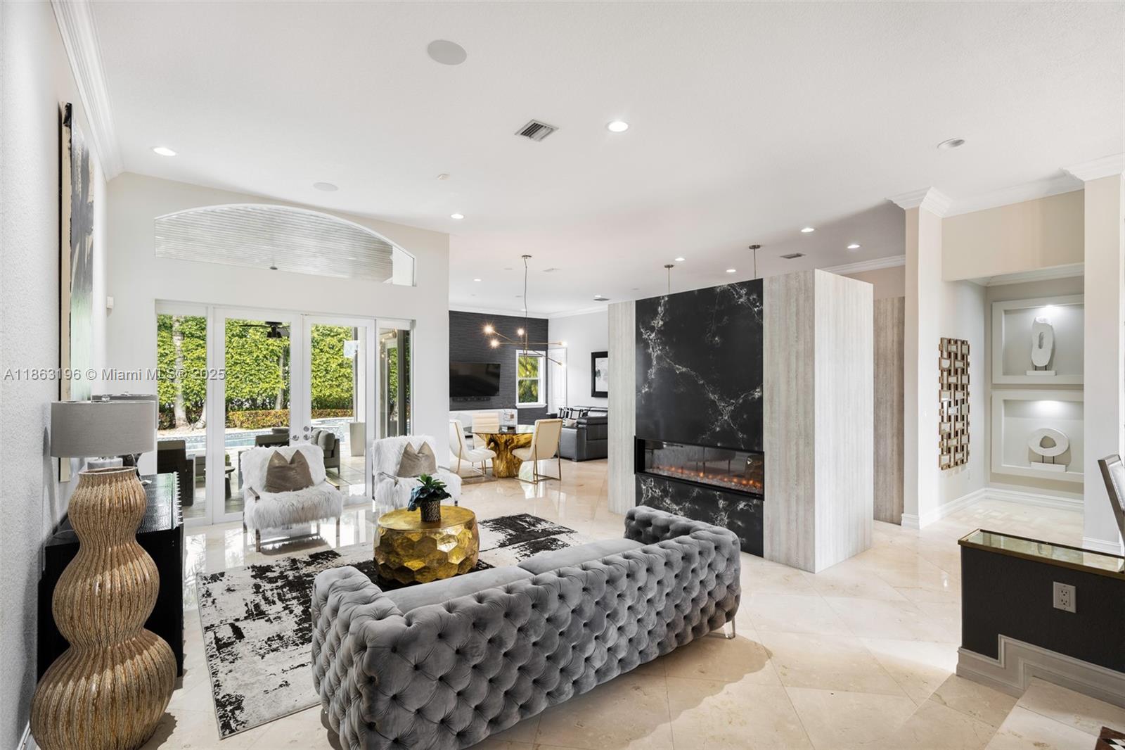 9445 SW 68th St Miami, FL 33173