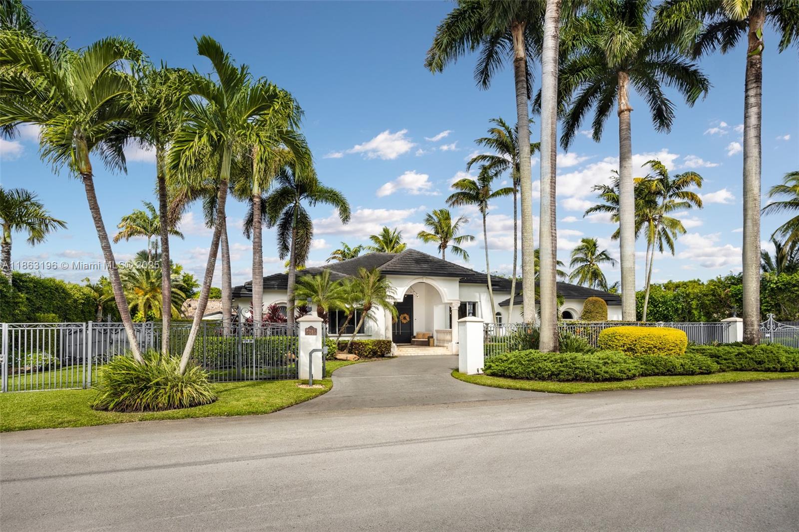 9445 SW 68th St Miami, FL 33173