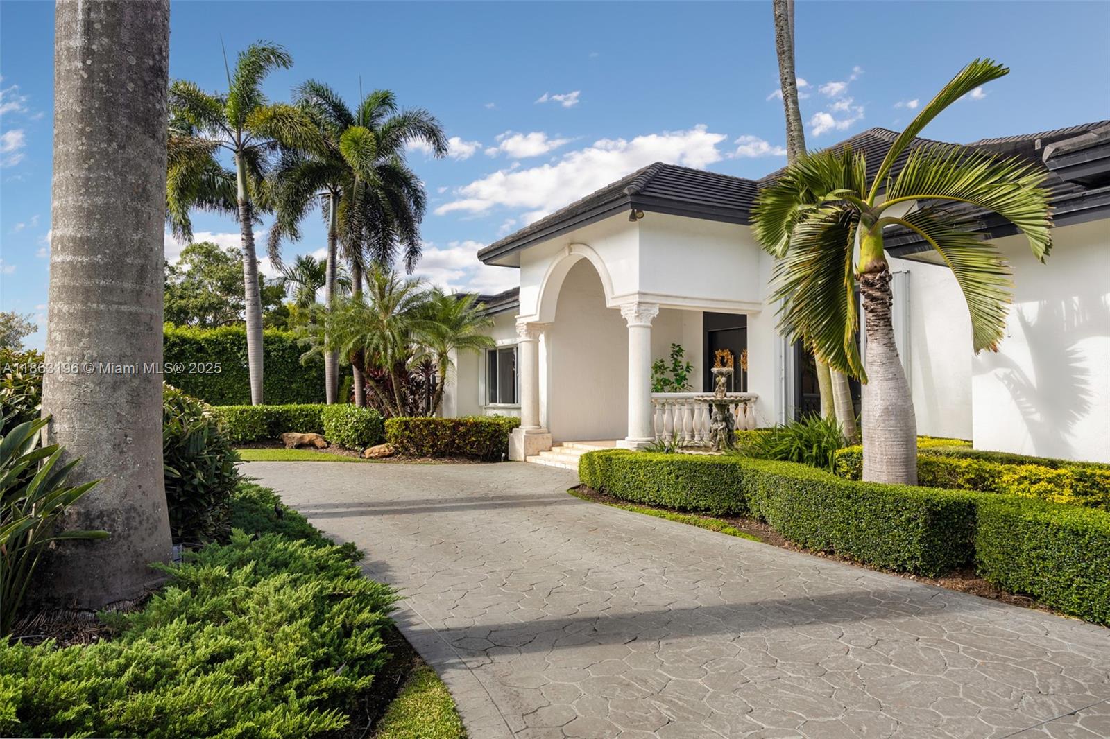 9445 SW 68th St Miami, FL 33173