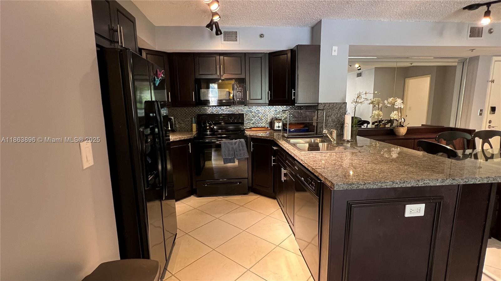 19555 E Country Clb Dr #8305,Aventura, FL 33180