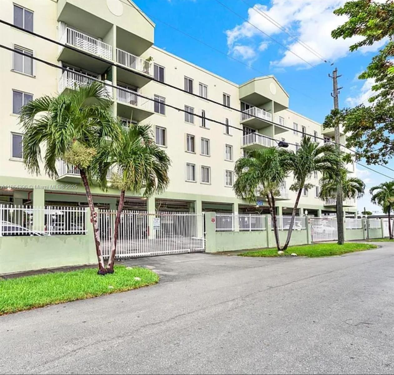 616 NW 26th Ave #406