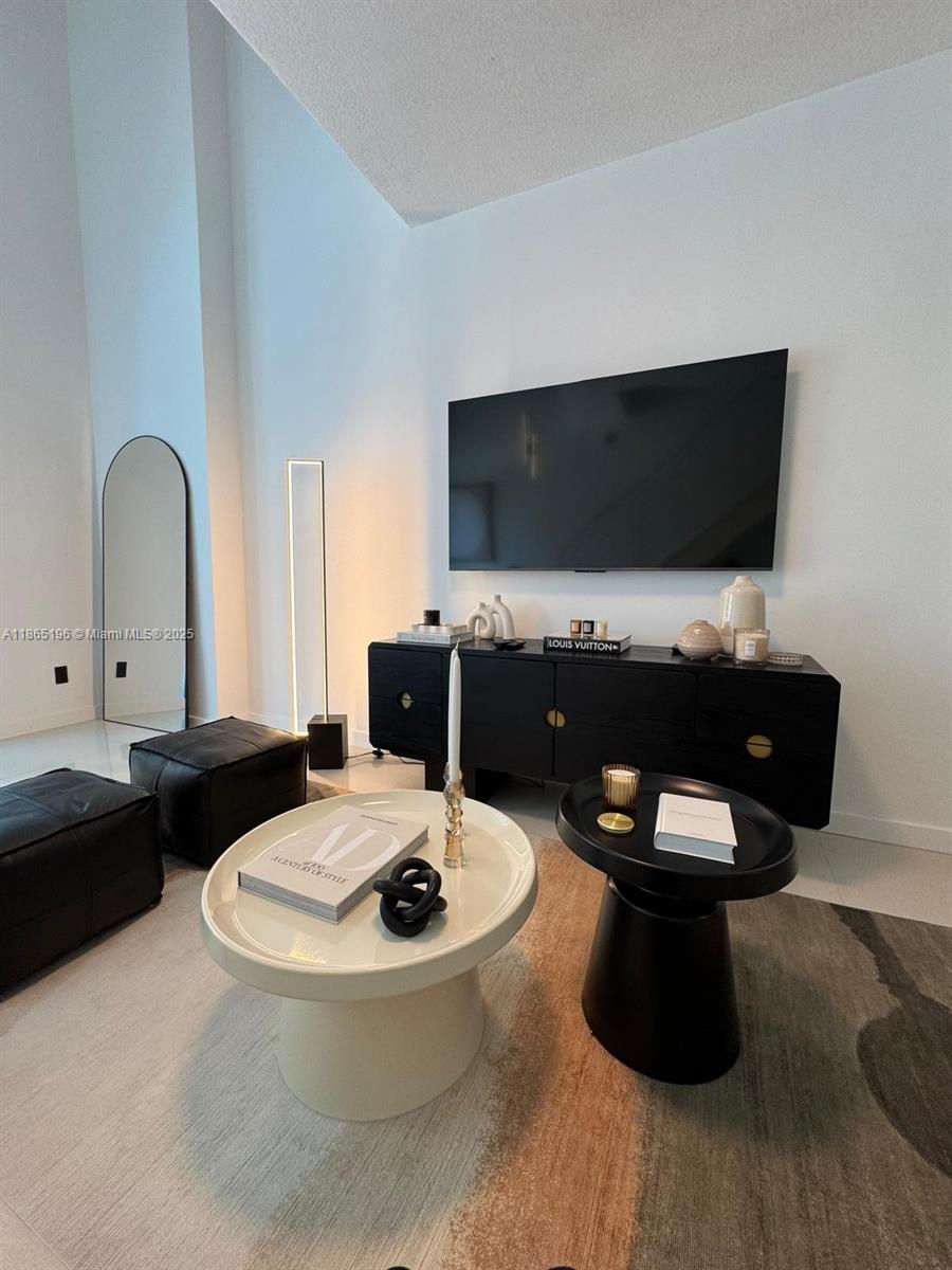image Infinity At Brickell Cond9