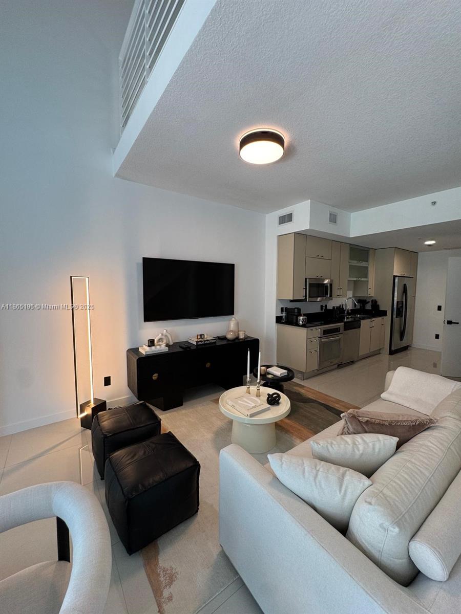 image Infinity At Brickell Cond11