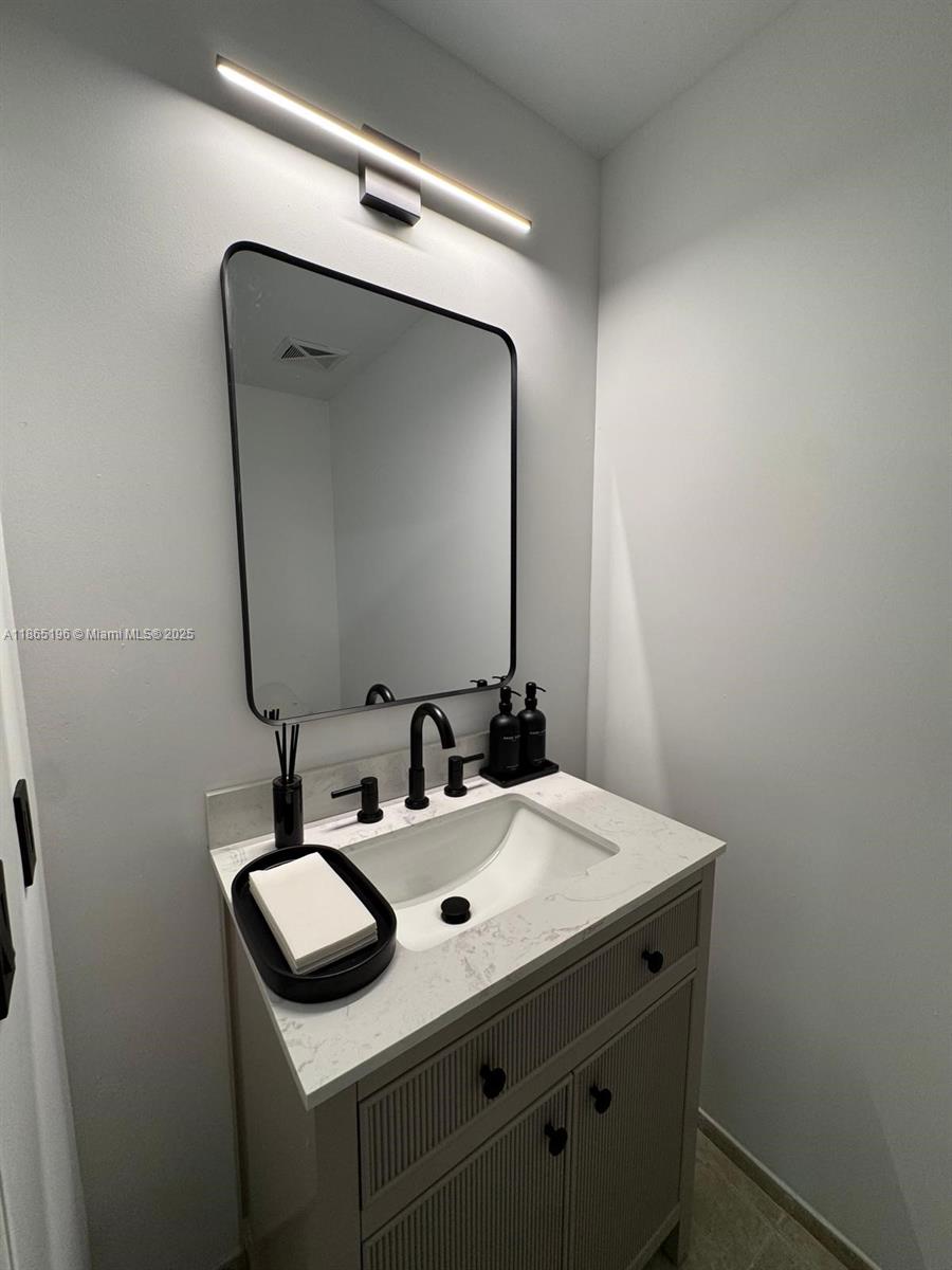 image Infinity At Brickell Cond3