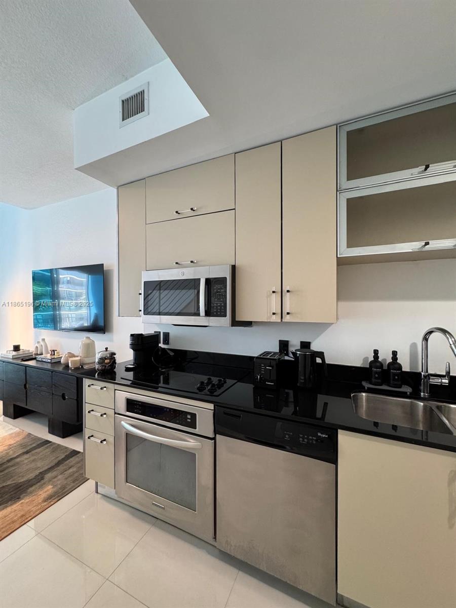 image Infinity At Brickell Cond4