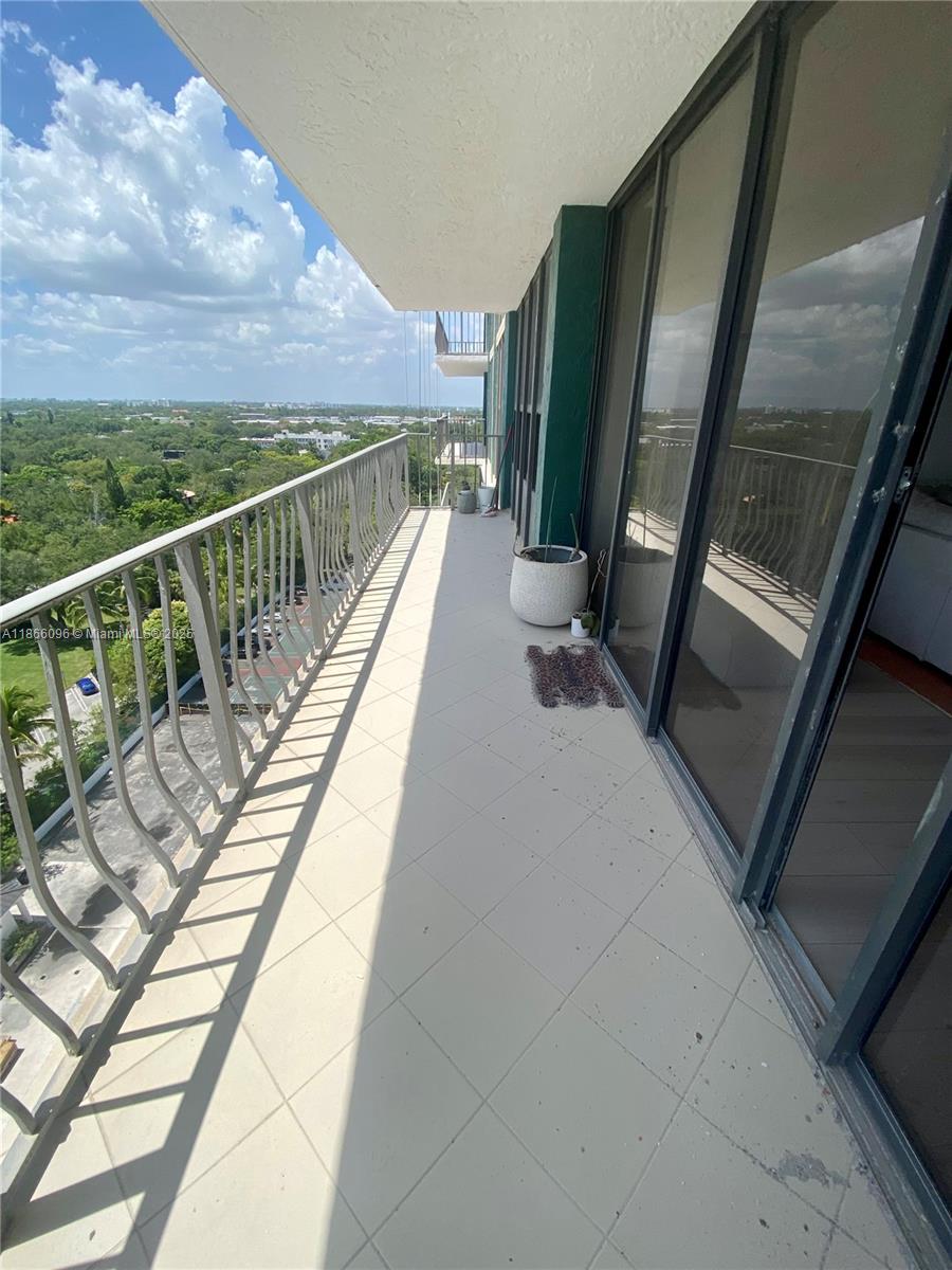 780 NE 69th St #1407 Miami, FL 33138