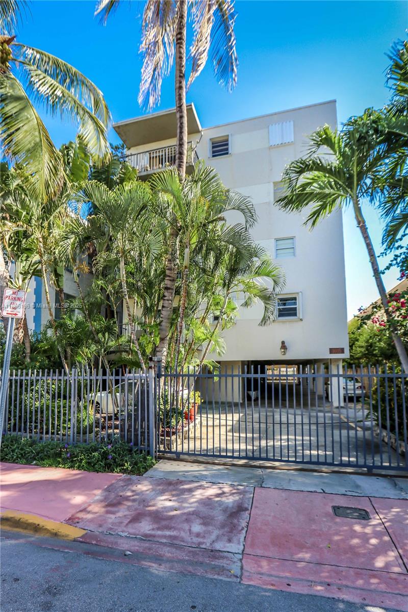 1605 Meridian Ave #401