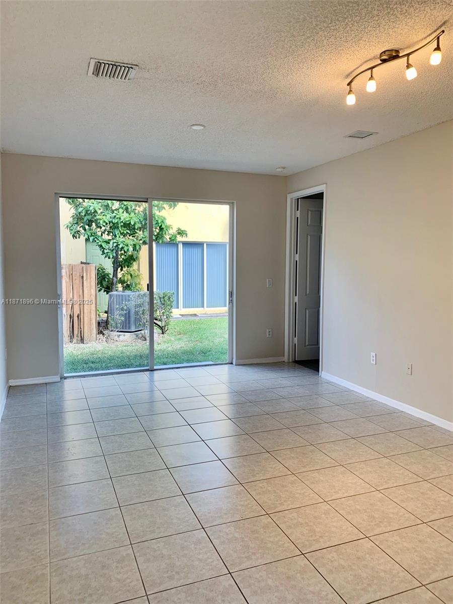 2267 NE 42nd Cir #2267 Homestead, FL 33033