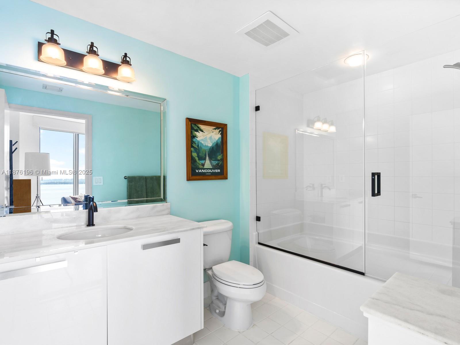 image Blue Condo24