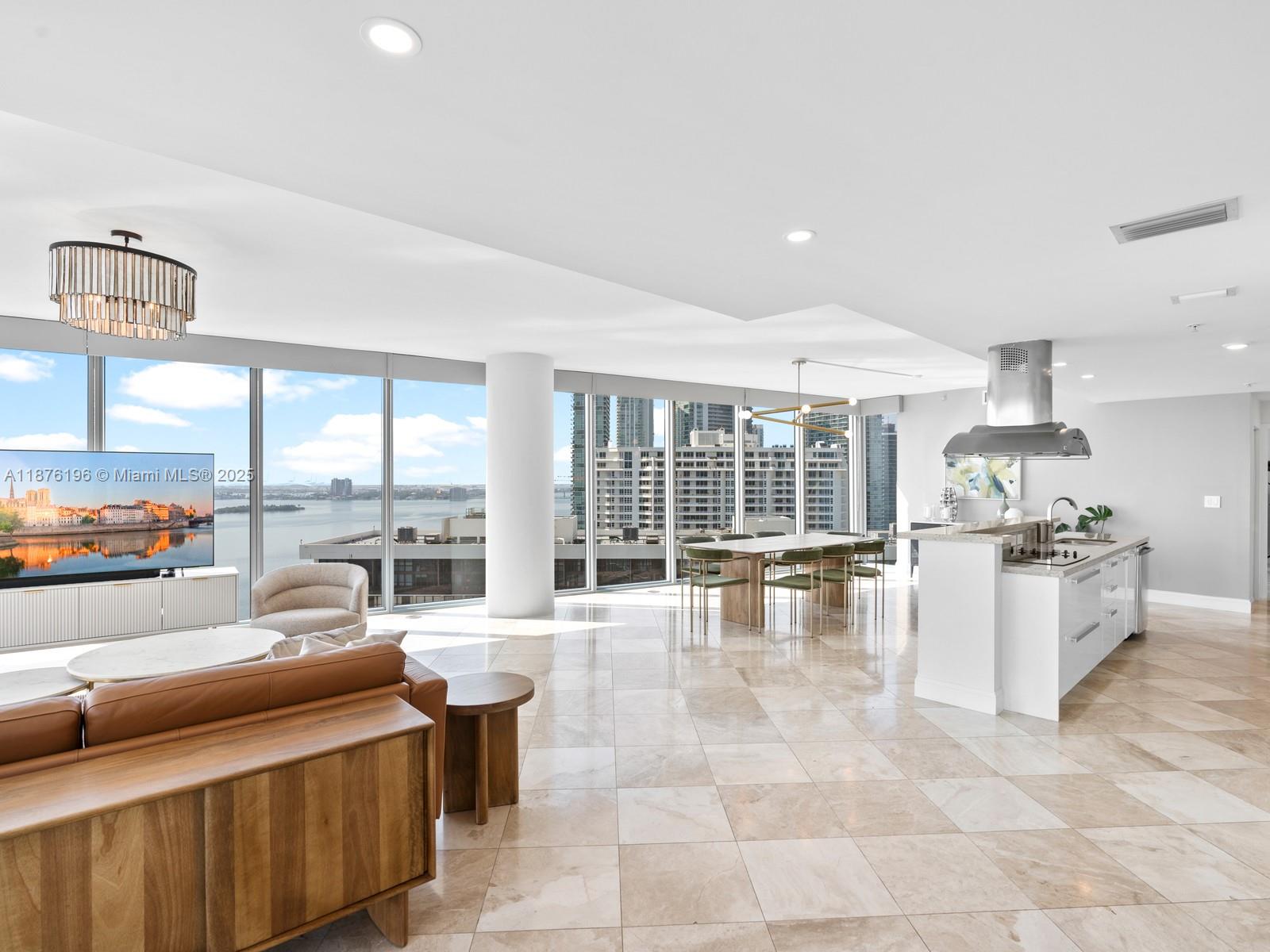 image Blue Condo7