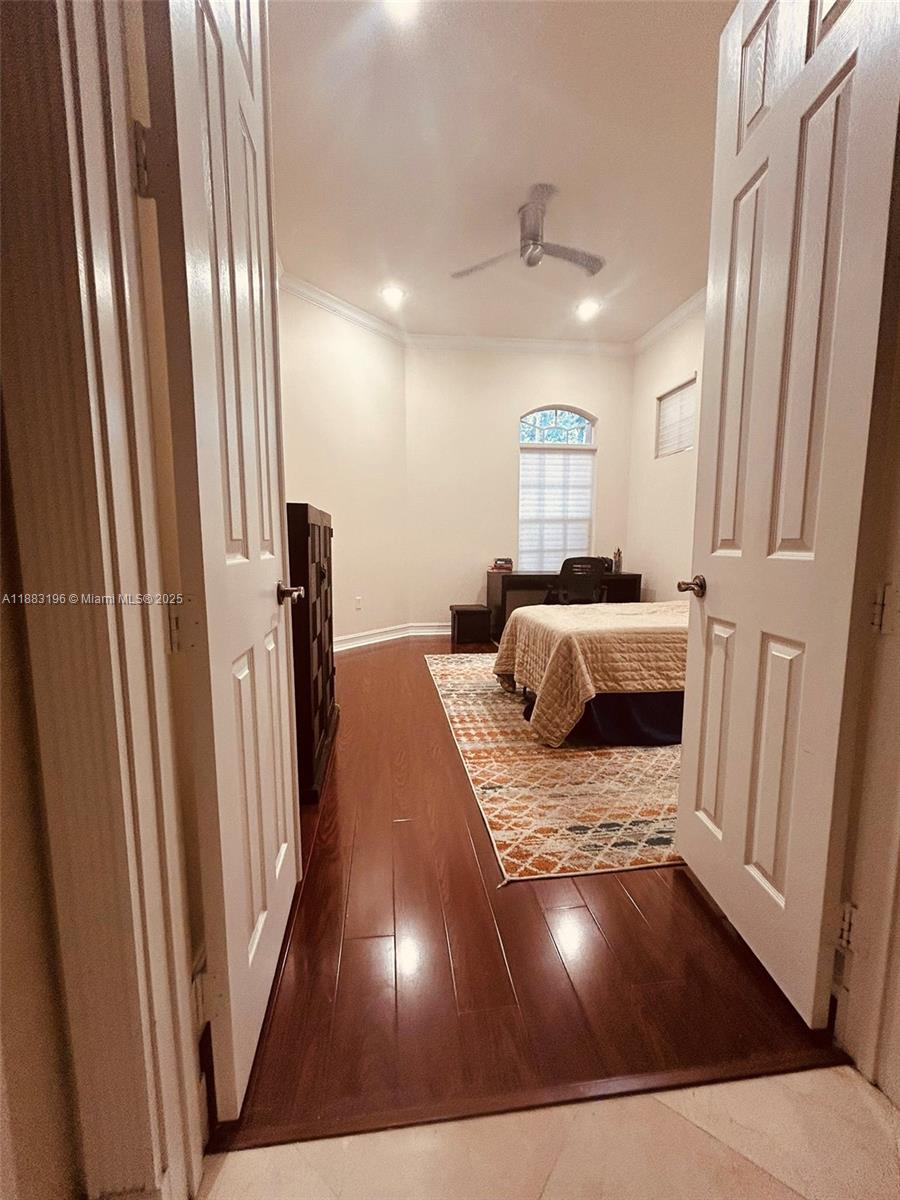 13742 NW 11th Ct Pembroke Pines, FL 33028