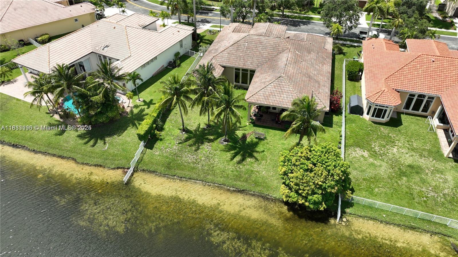 13742 NW 11th Ct Pembroke Pines, FL 33028