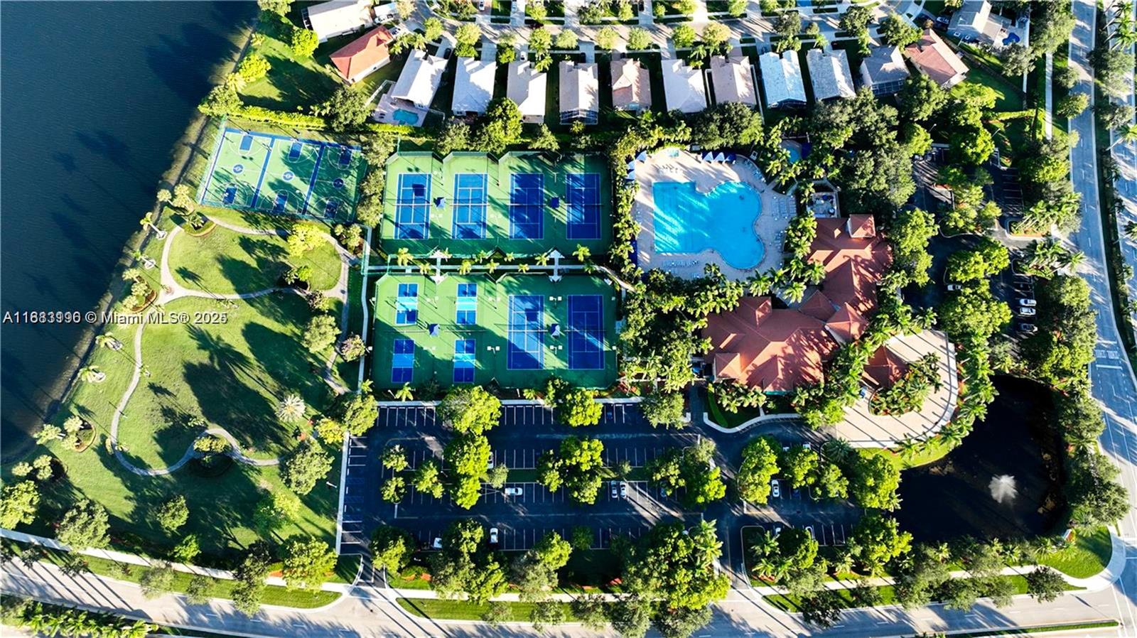 13742 NW 11th Ct Pembroke Pines, FL 33028