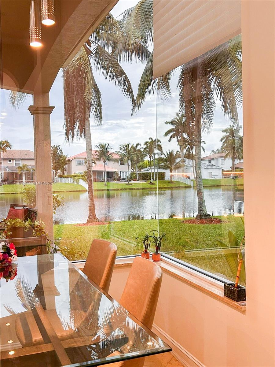 13742 NW 11th Ct Pembroke Pines, FL 33028