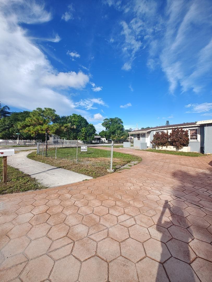 12325 NW 19th Ave #HOME