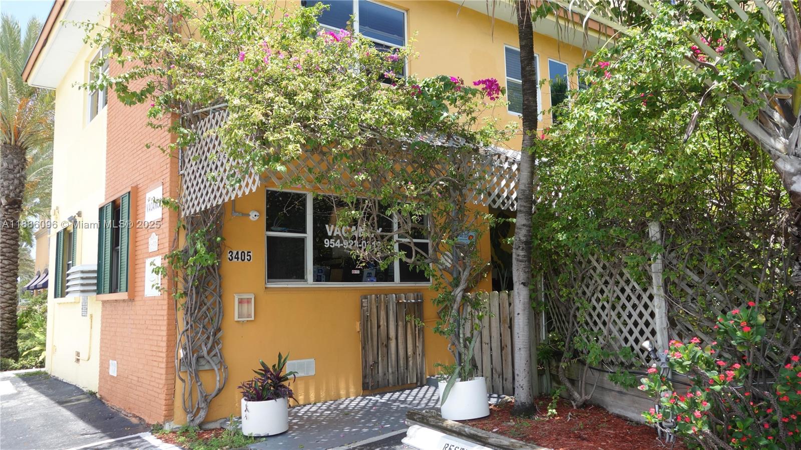 3405 N Ocean Dr #19