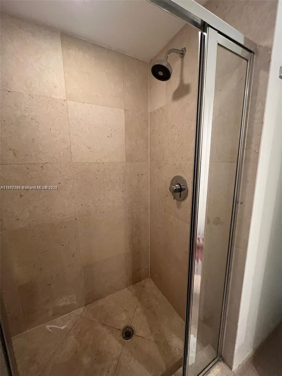 image Icon Brickell Condo No 124