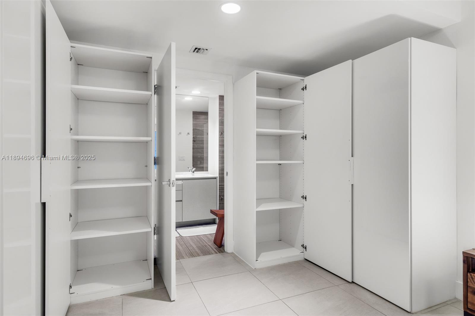 image 1010 Brickell Condo12