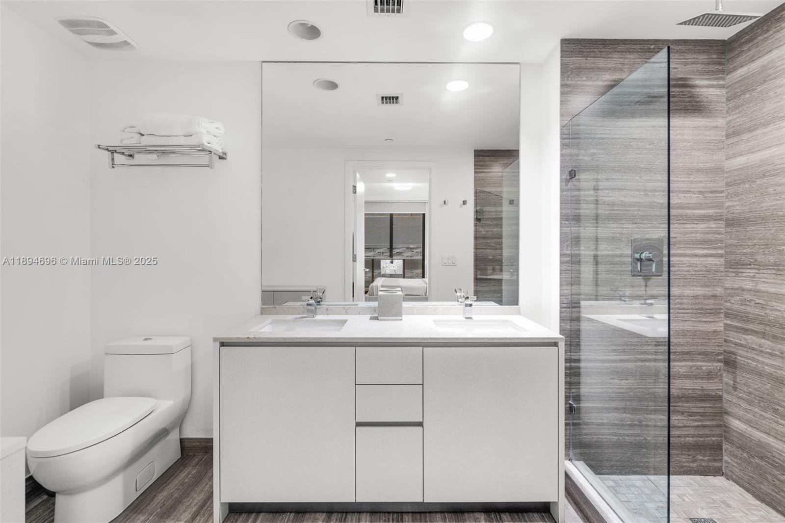 image 1010 Brickell Condo13