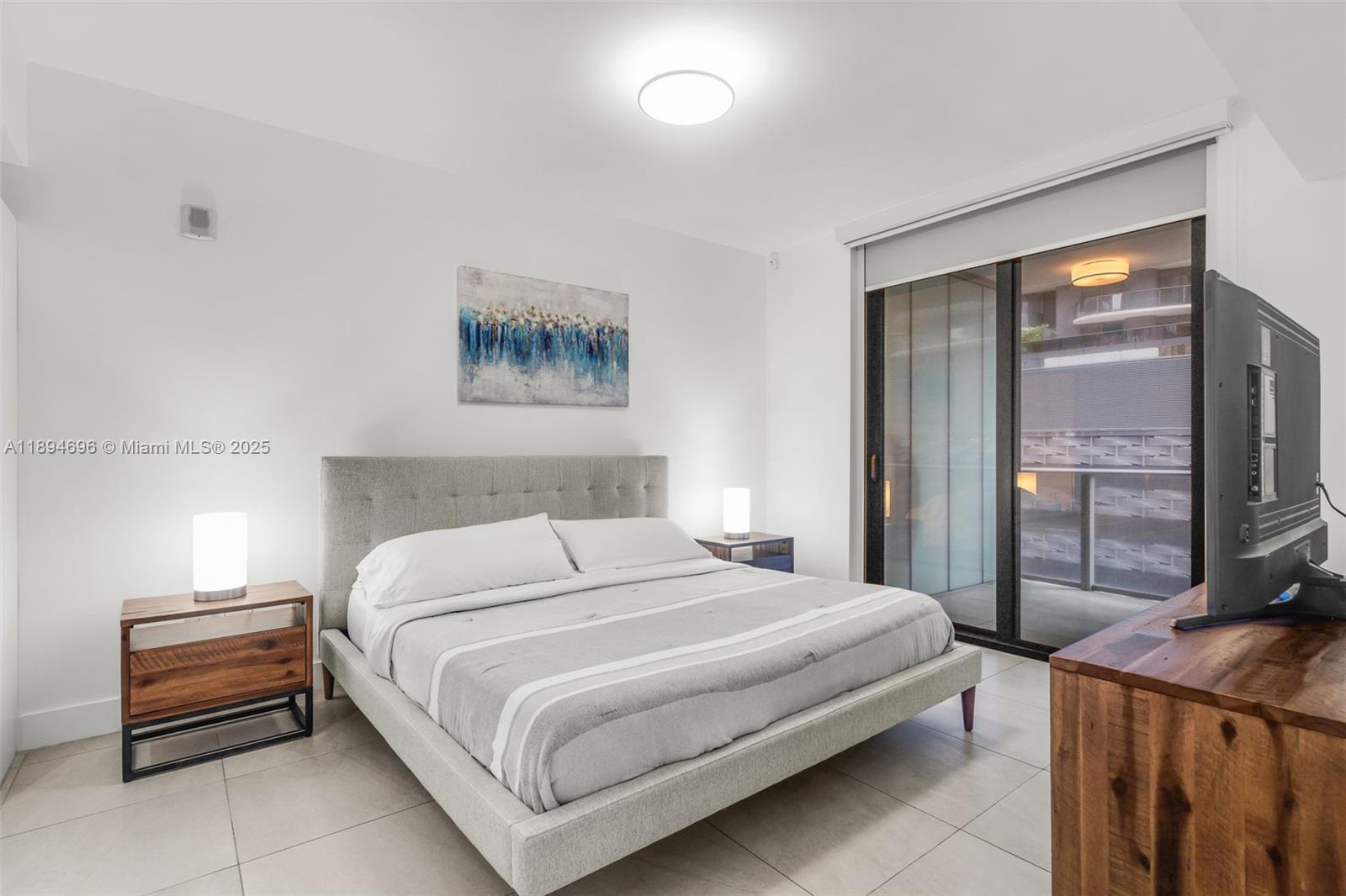 image 1010 Brickell Condo8