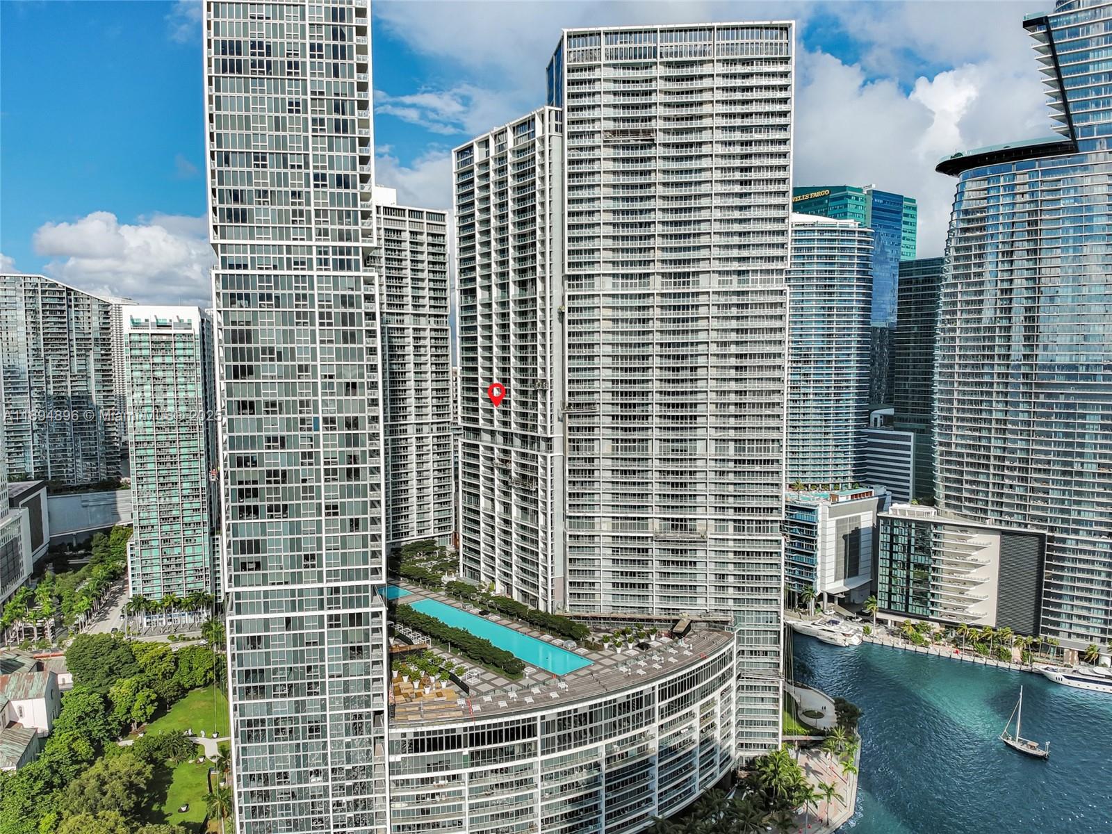 image Icon Brickell18