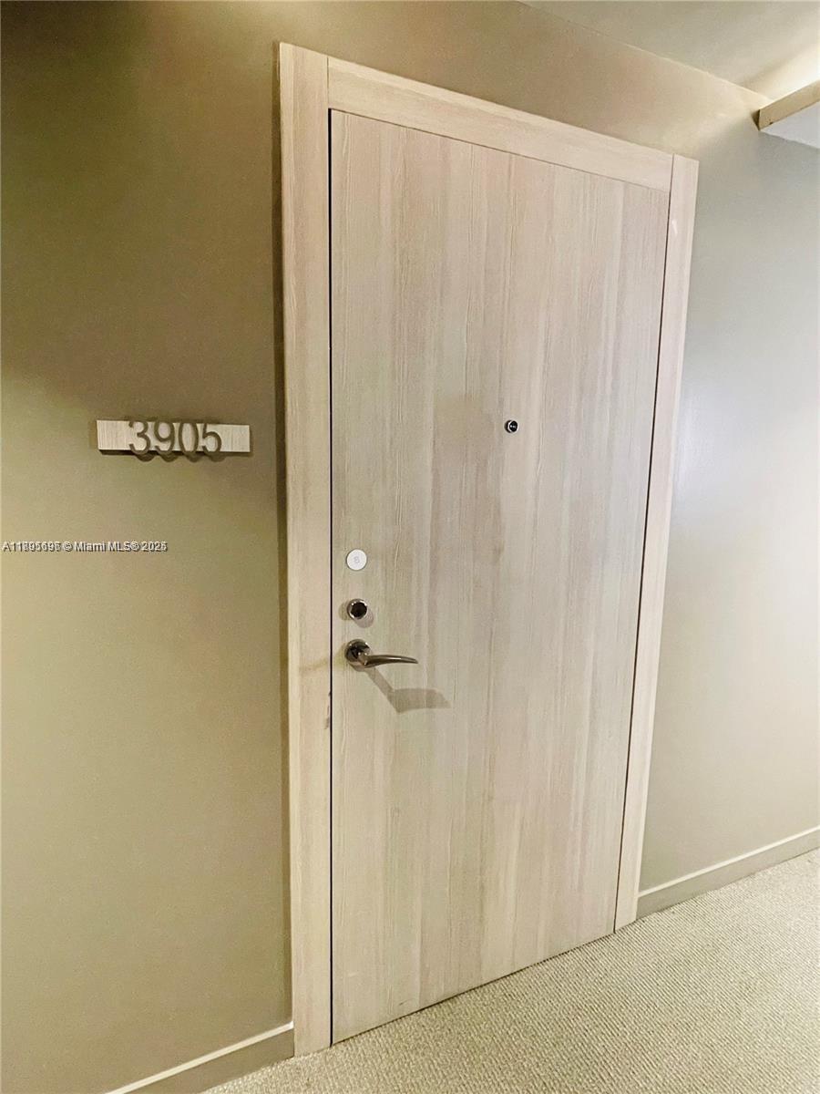 image Brickell Flatiron5