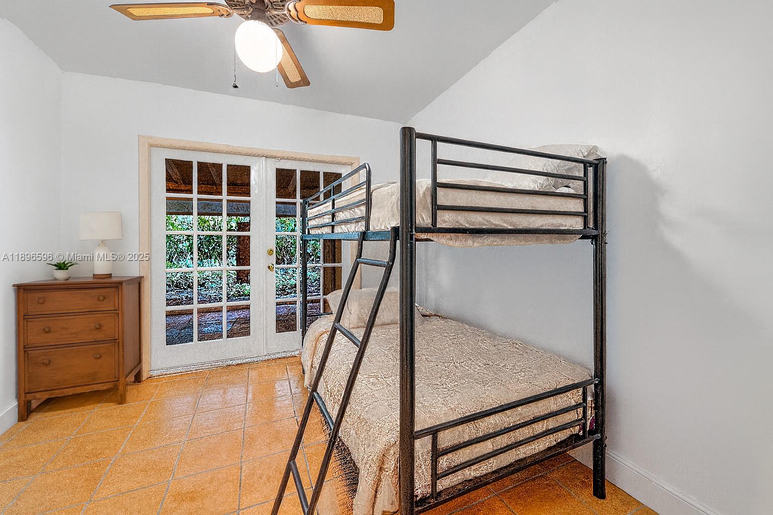 15000 Old Cutler Rd Palmetto Bay, FL 33158