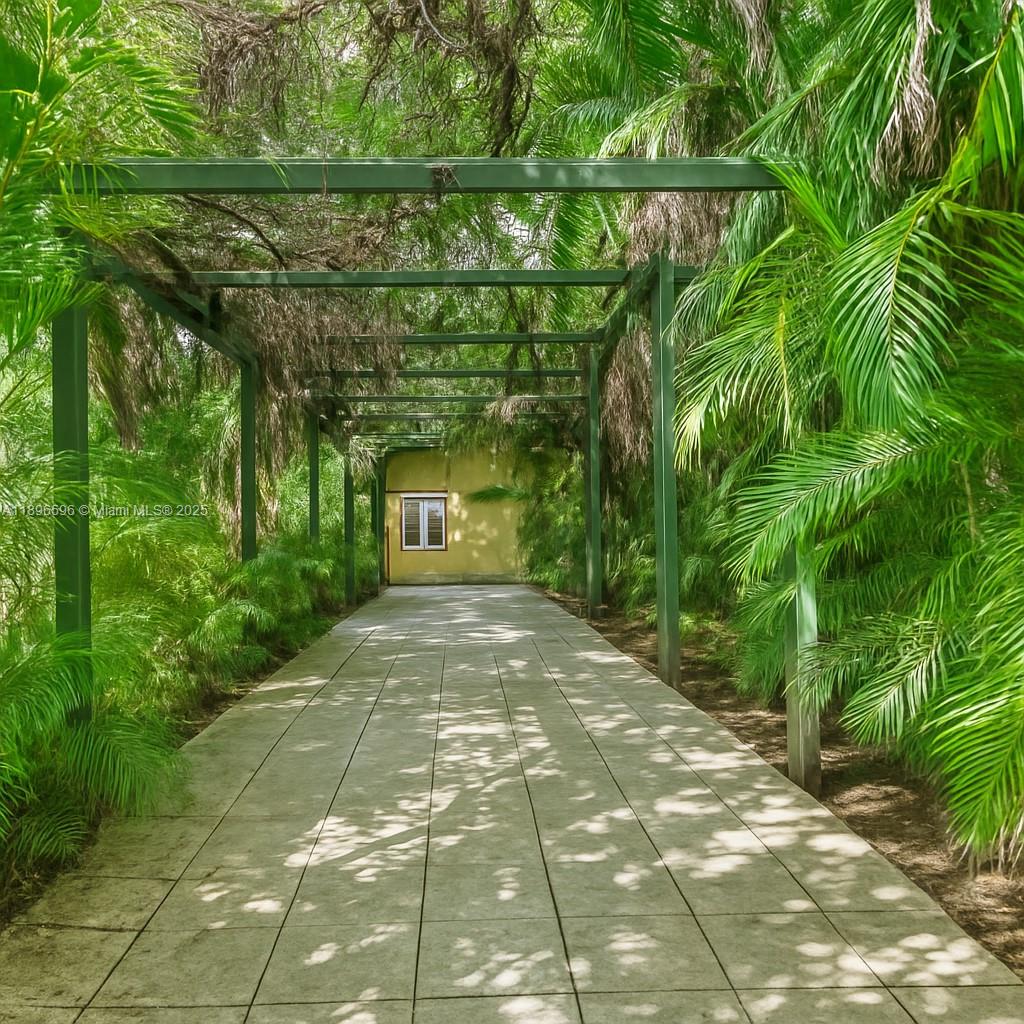 15000 Old Cutler Rd Palmetto Bay, FL 33158