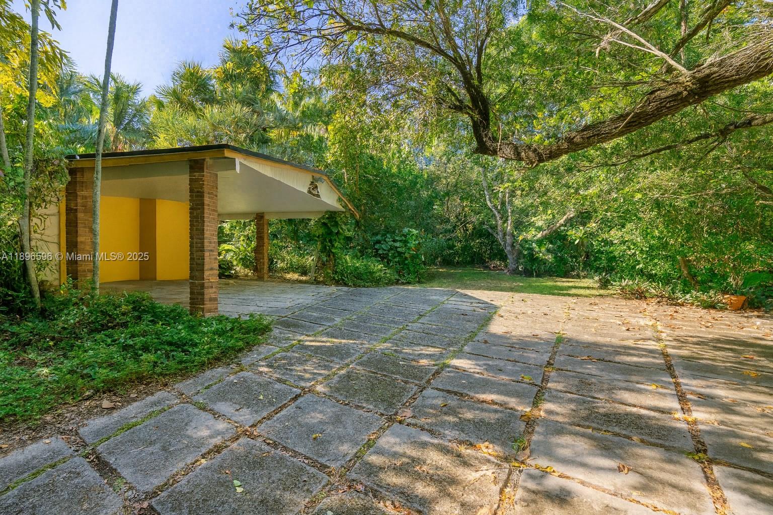 15000 Old Cutler Rd Palmetto Bay, FL 33158