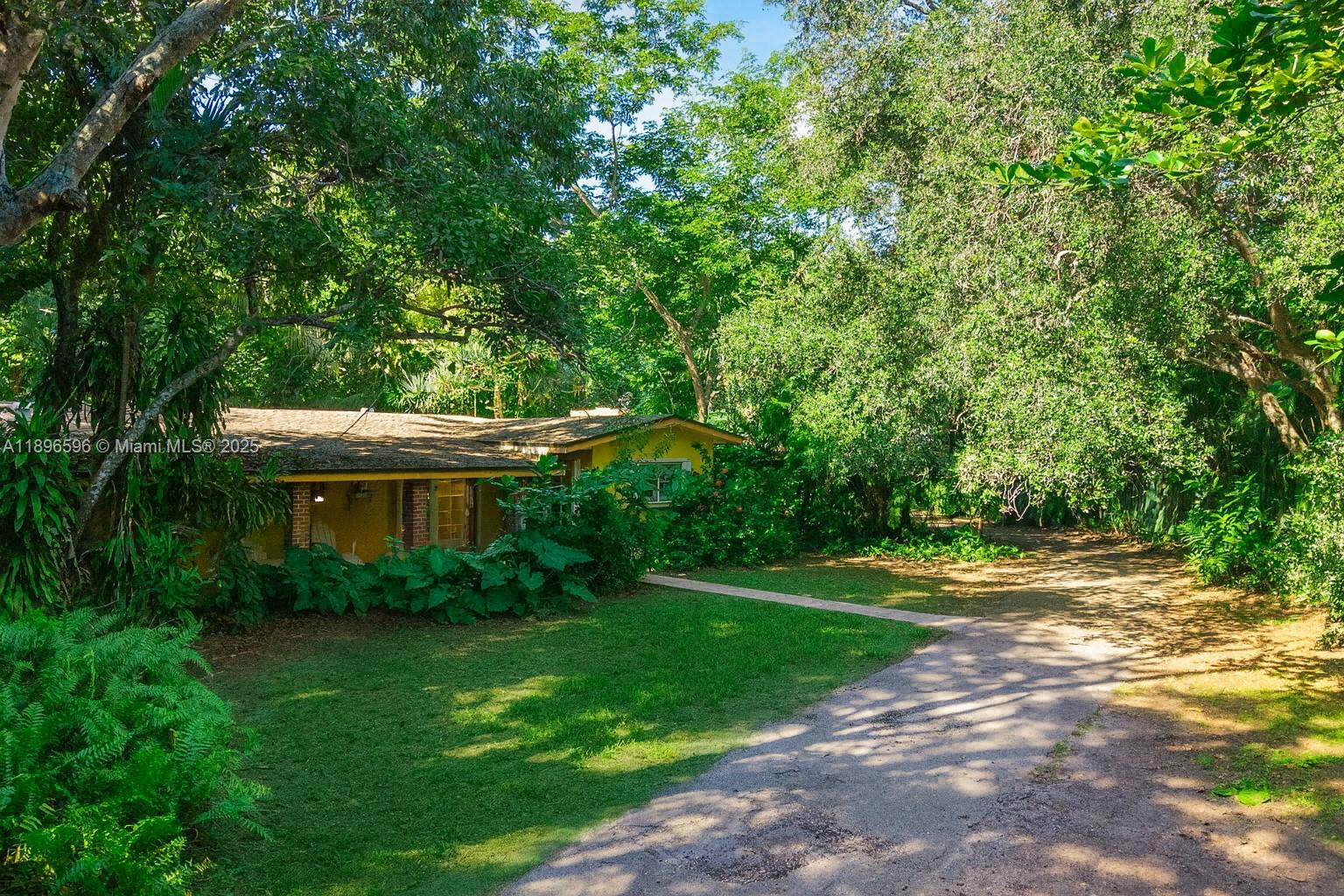 15000 Old Cutler Rd Palmetto Bay, FL 33158