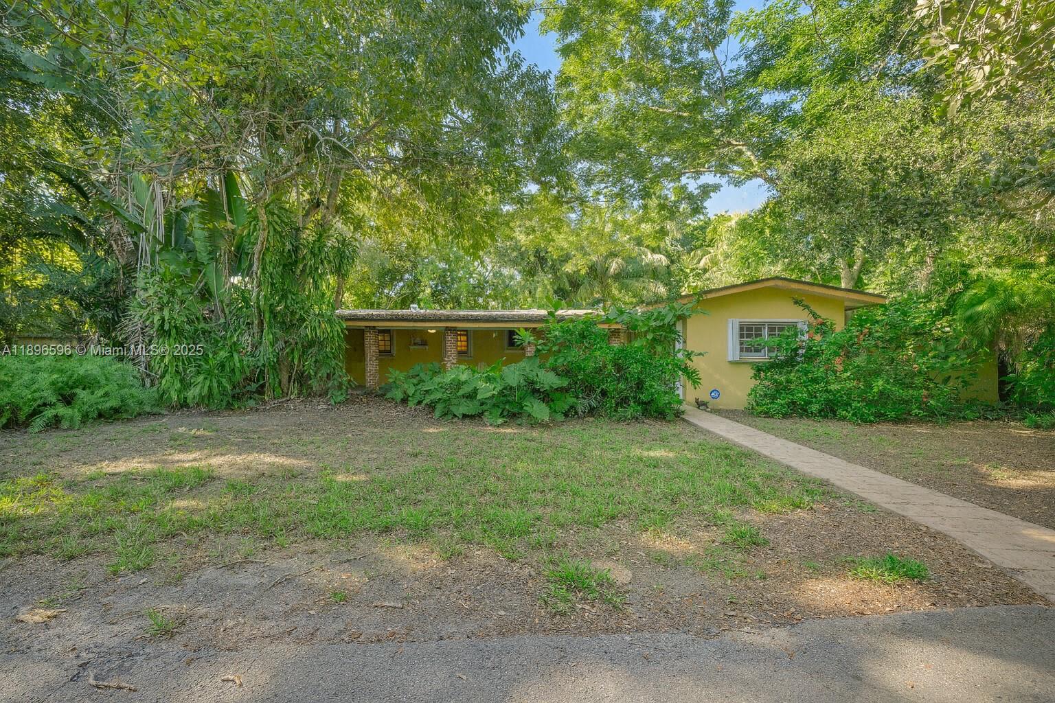 15000 Old Cutler Rd Palmetto Bay, FL 33158