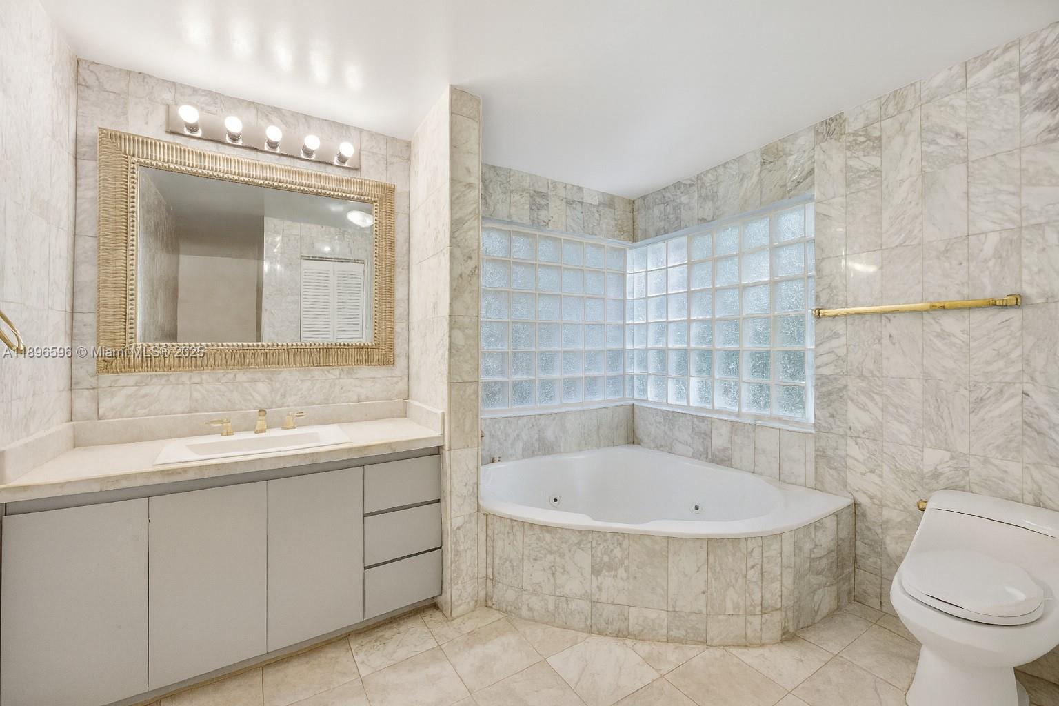 15000 Old Cutler Rd Palmetto Bay, FL 33158