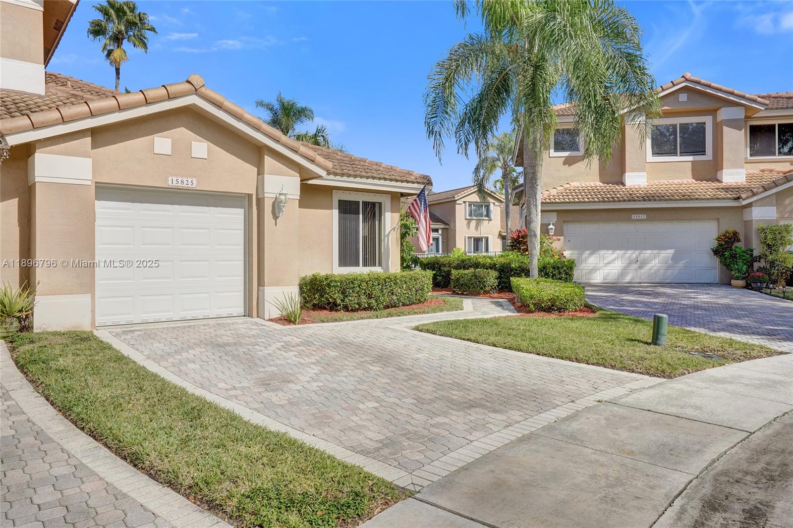 15825 SW 11th St Pembroke Pines, FL 33027