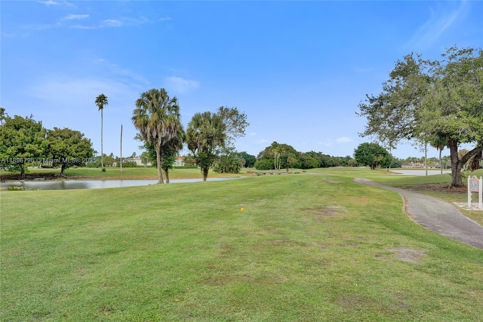 15825 SW 11th St Pembroke Pines, FL 33027