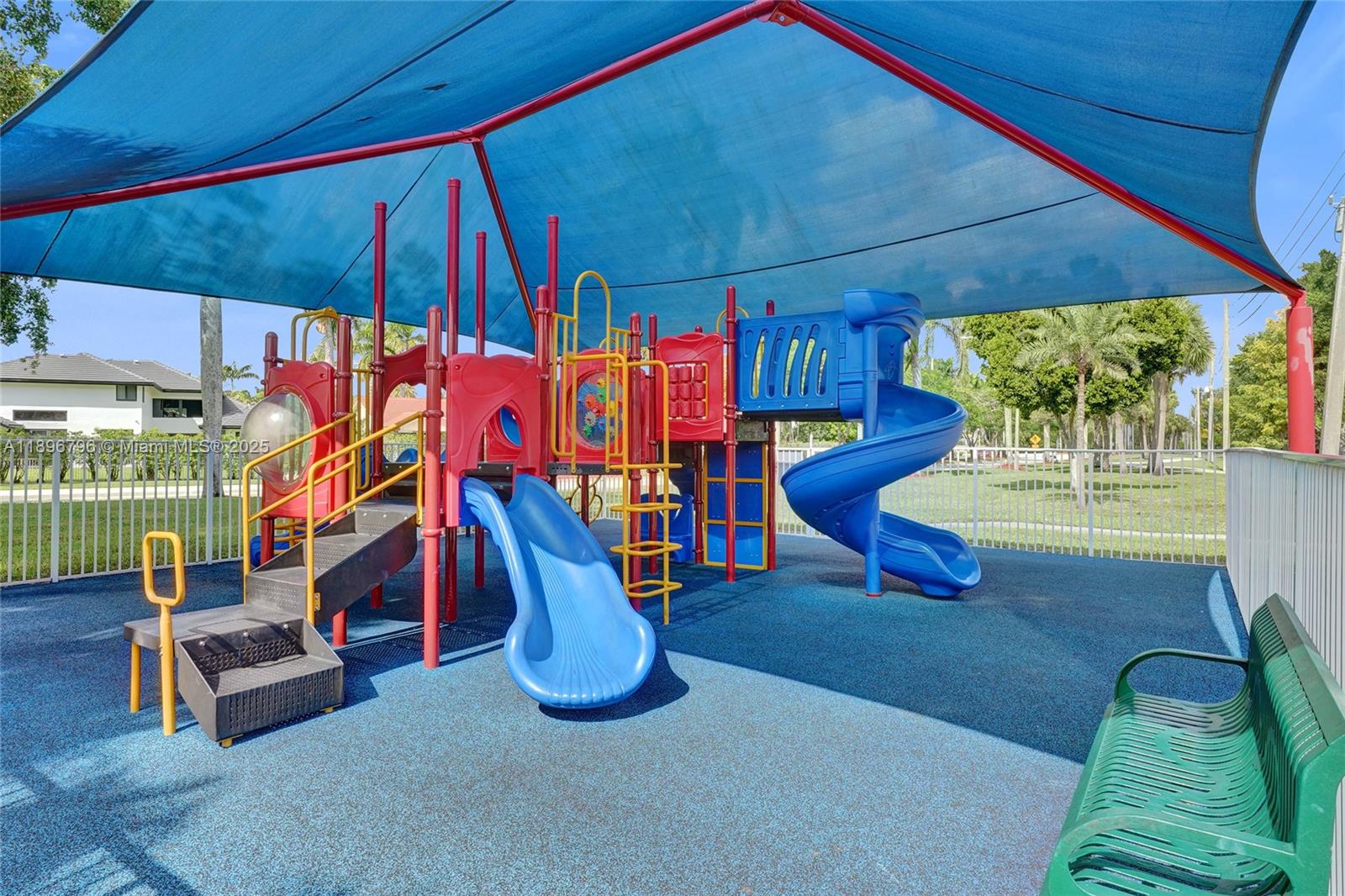 15825 SW 11th St Pembroke Pines, FL 33027