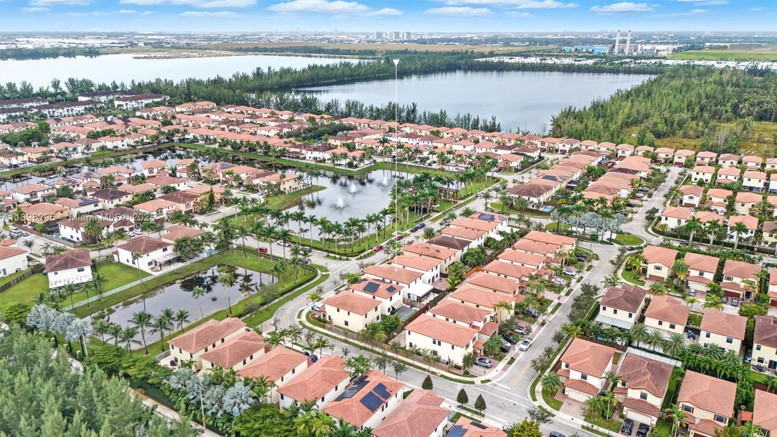 8870 NW 99th Path Doral, FL 33178