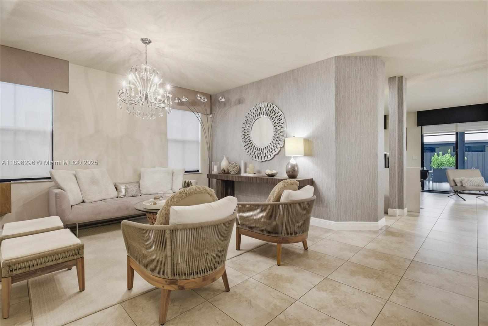 8870 NW 99th Path Doral, FL 33178