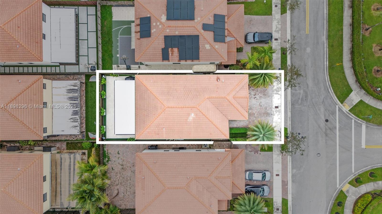 8870 NW 99th Path Doral, FL 33178