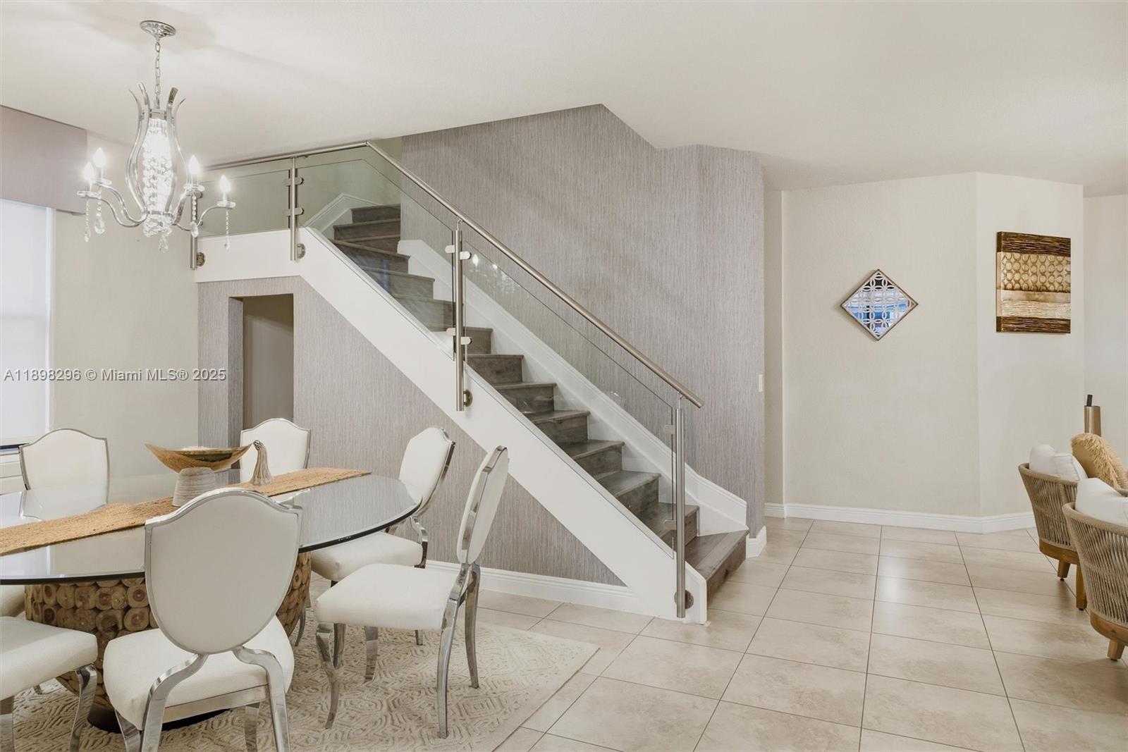 8870 NW 99th Path Doral, FL 33178