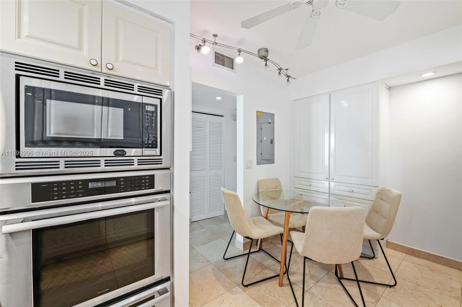 8925 Collins Ave #9J Surfside, FL 33154